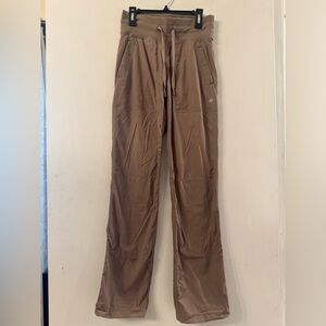 lululemon athletica Size 2 Taupe/Tan studio dance Pants